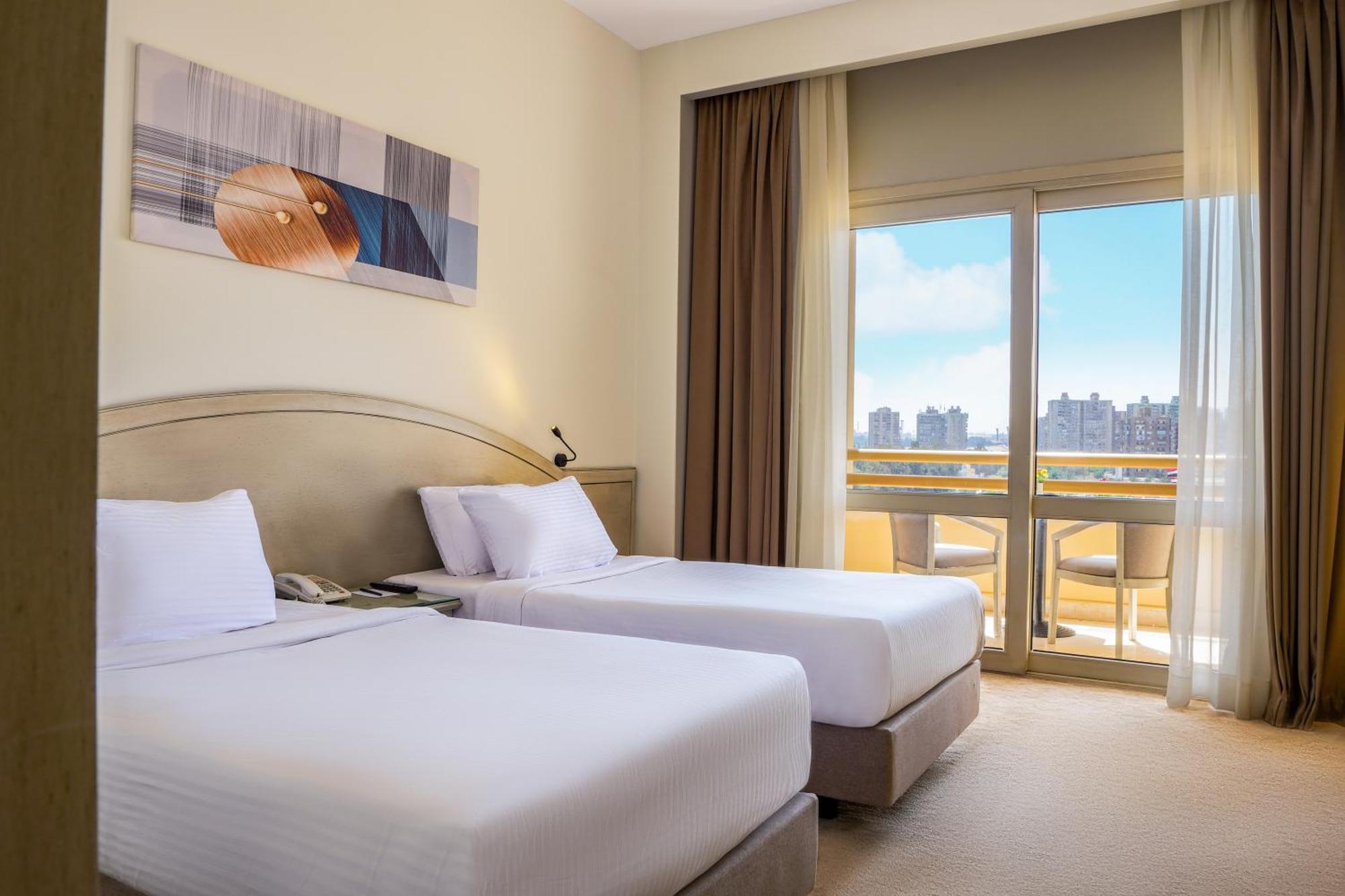 Triumph Plaza Hotel Cairo Exterior foto